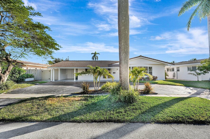 Primary Photo - 1478 NE 57th Ct