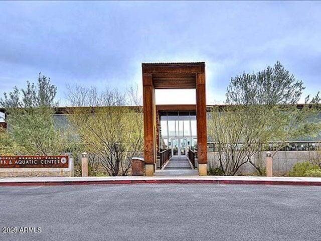 Building Photo - 10429 E Hillery Dr
