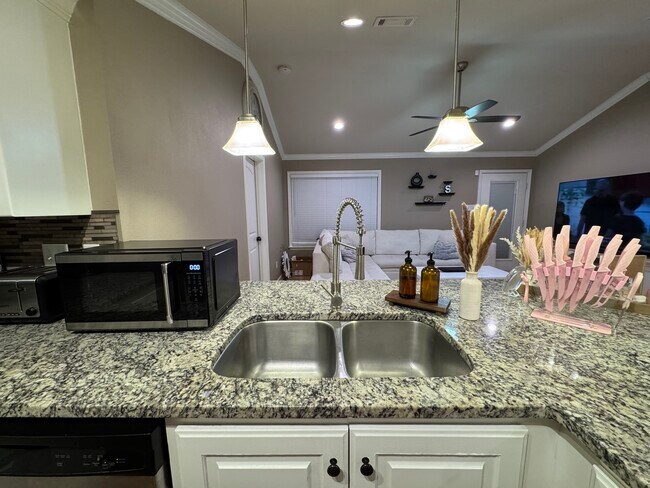 Building Photo - 21 Kasidyann Ct