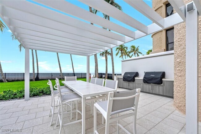 Building Photo - 4001 Gulf Shore Blvd N