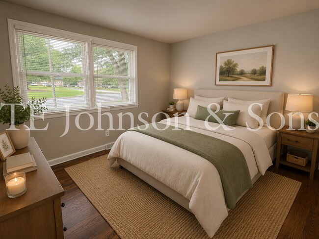 Building Photo - Newly Renovated 4 Bedroom Home with Hardwood Floors & Central A/C in Winston-Salem