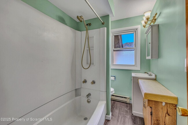 Building Photo - 1703 Green Ridge St