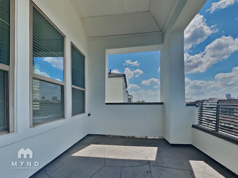 Building Photo - 5430 Cornish St