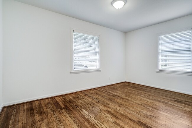 Building Photo - 5805 Grape St