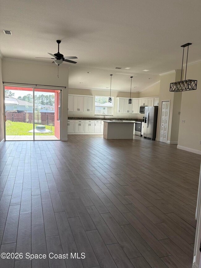 Building Photo - 1850 Jupiter Blvd SW