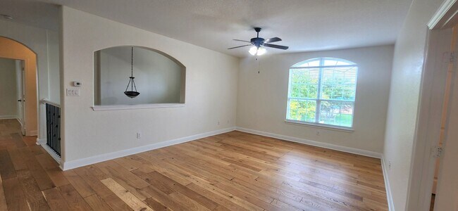 Building Photo - The Summit at Alamo Ranch-Gorgeous 5-Bedroom Home