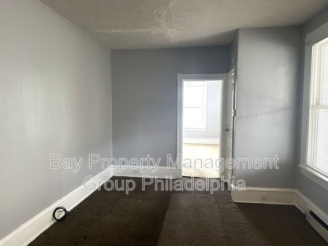 Building Photo - 229 Ridley Ave