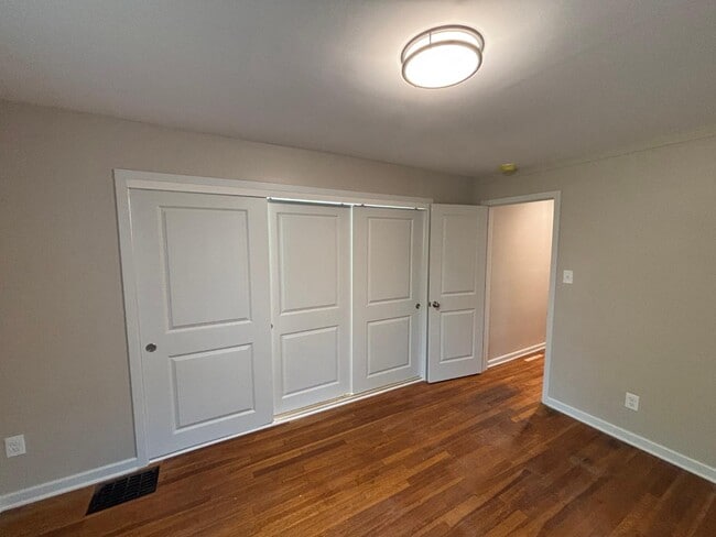 Building Photo - 1471 Ashland Ave