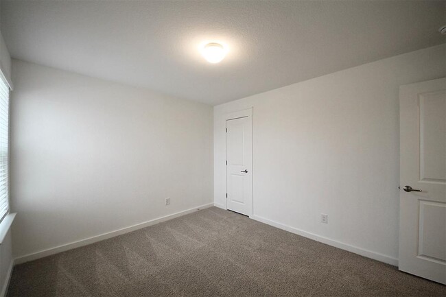 Building Photo - 15236 Sweet Mimosa Dr