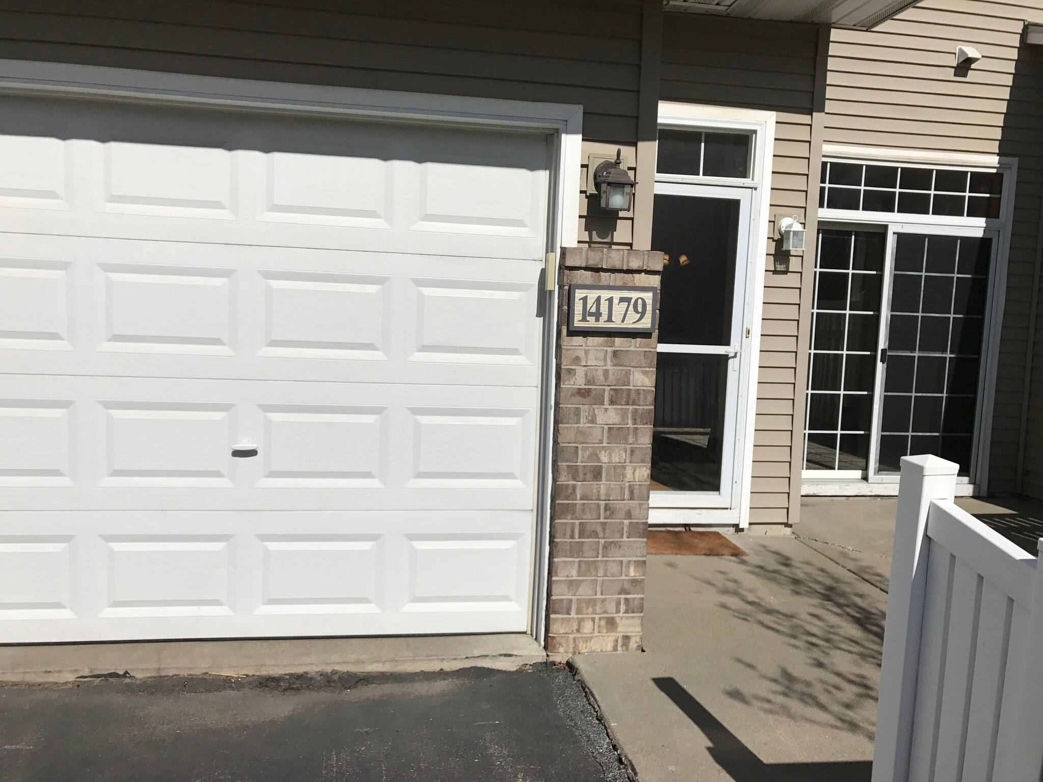 Building Photo - 14179 Plymouth Ave