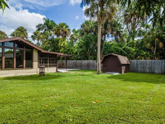 Building Photo - 1310 La Faunce Way