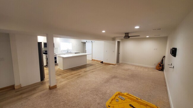 Building Photo - 1576 Plata Way