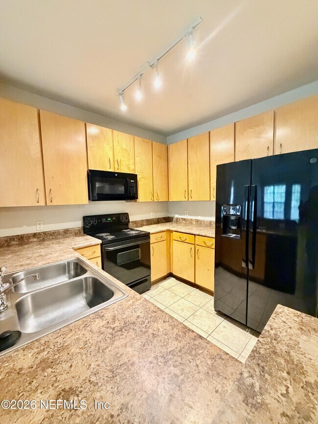 Building Photo - 12700 Bartram Park Blvd