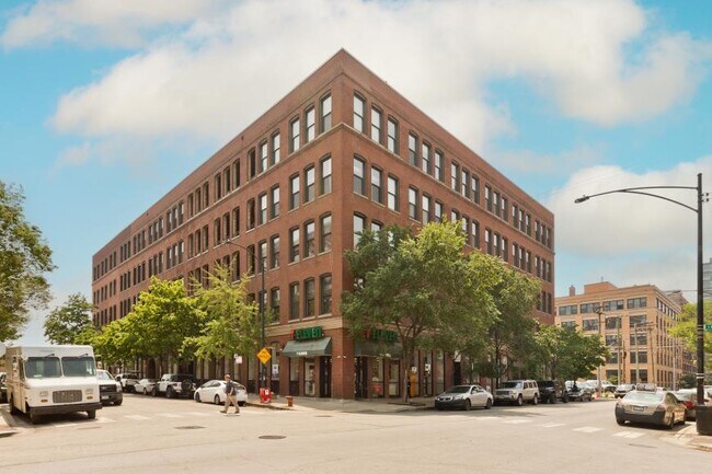 Building Photo - 1 bedroom in Chicago IL 60607