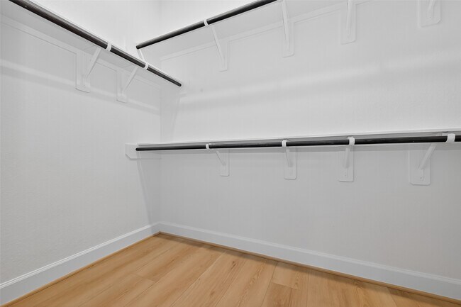 Building Photo - 161 Ginger Garlic Lp