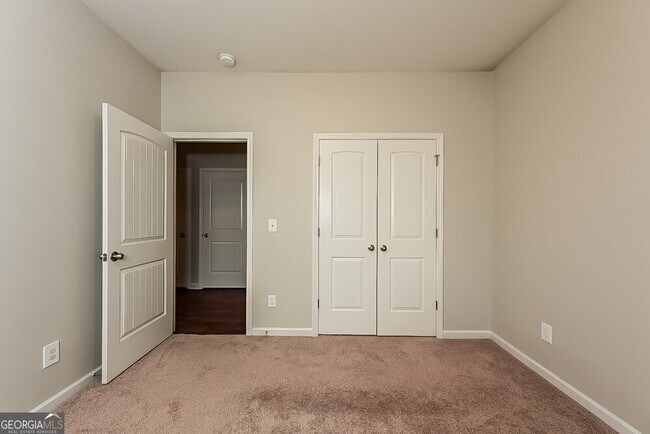 Building Photo - 700 Feldwood Ln