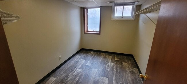 Building Photo - 20 N Willow St