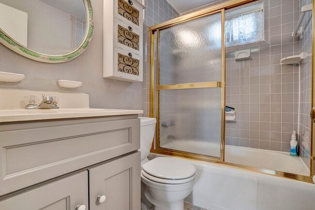 Building Photo - GREAT CONDO IN RALEIGH!