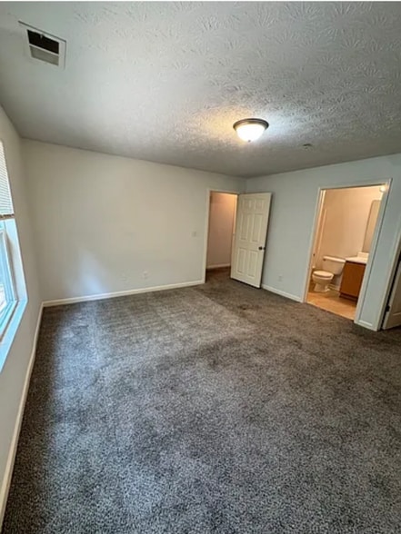 Building Photo - 4204 Fairington Ridge Cir