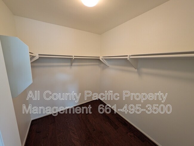Building Photo - 28933 Mirada Circulo