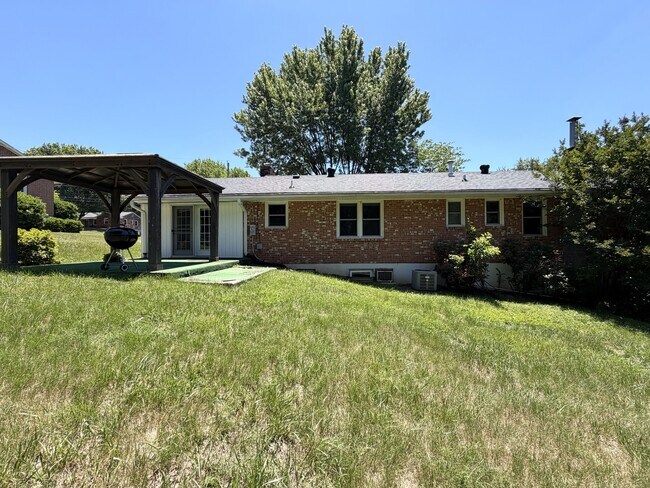 Building Photo - 1125 Sheffield Dr