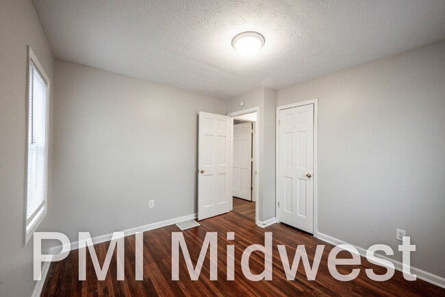 Building Photo - 3101 N Temple Ave