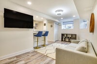 Building Photo - 4829 S Forrestville Ave