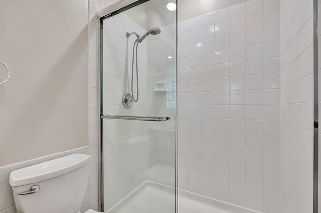 Building Photo - 2873 E Community Dr