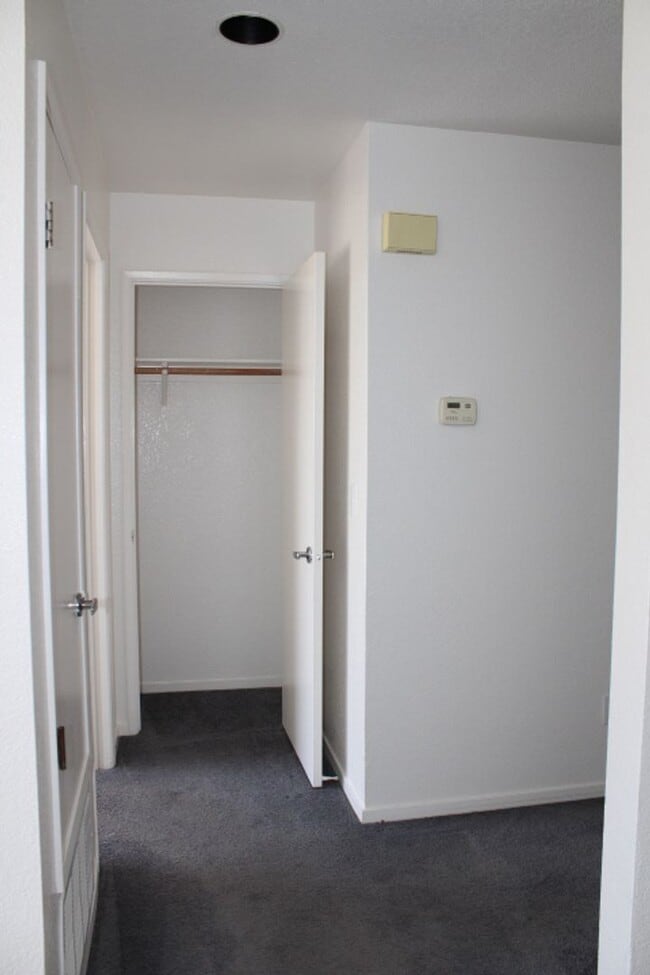 Building Photo - 258 Napoli Ct