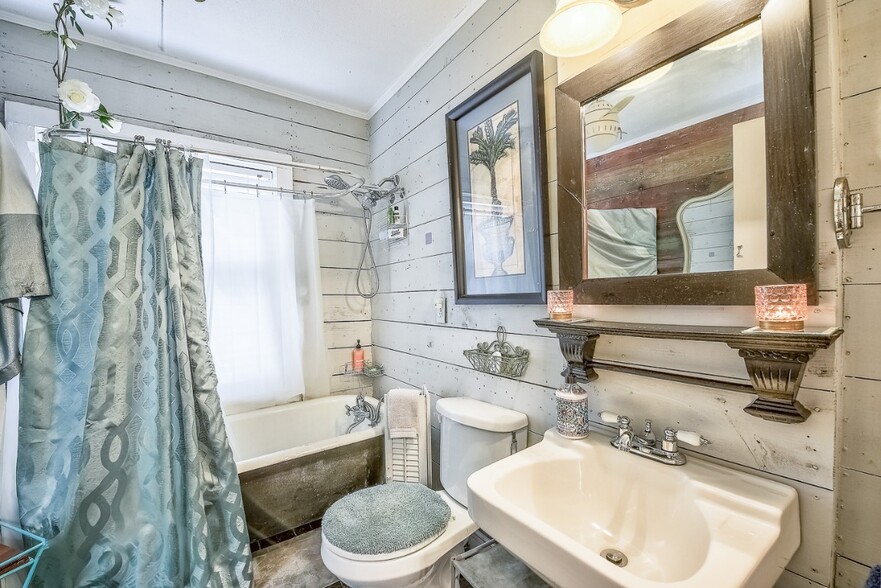 Building Photo - 316 Harbin Ave