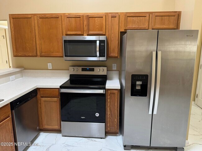 Building Photo - 1318 Yellow Jacket Ct