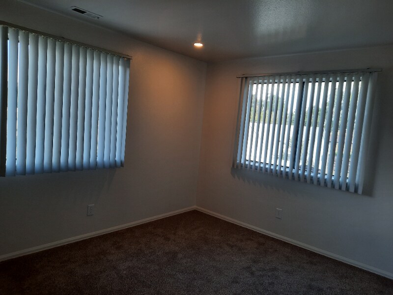 Building Photo - 3026 N Prospect St