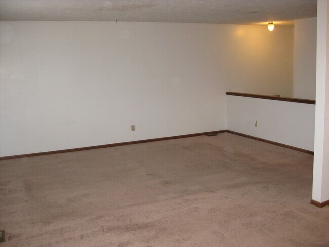 Building Photo - 2301-2307 SW 19