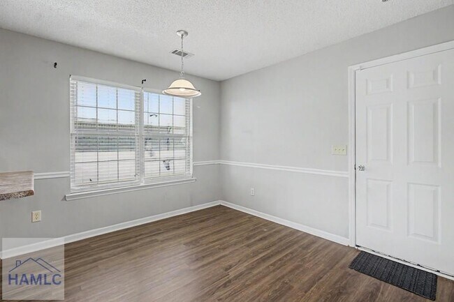 Building Photo - 1110 Cornett Ct