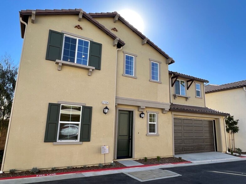 Building Photo - 27524 S Orchard