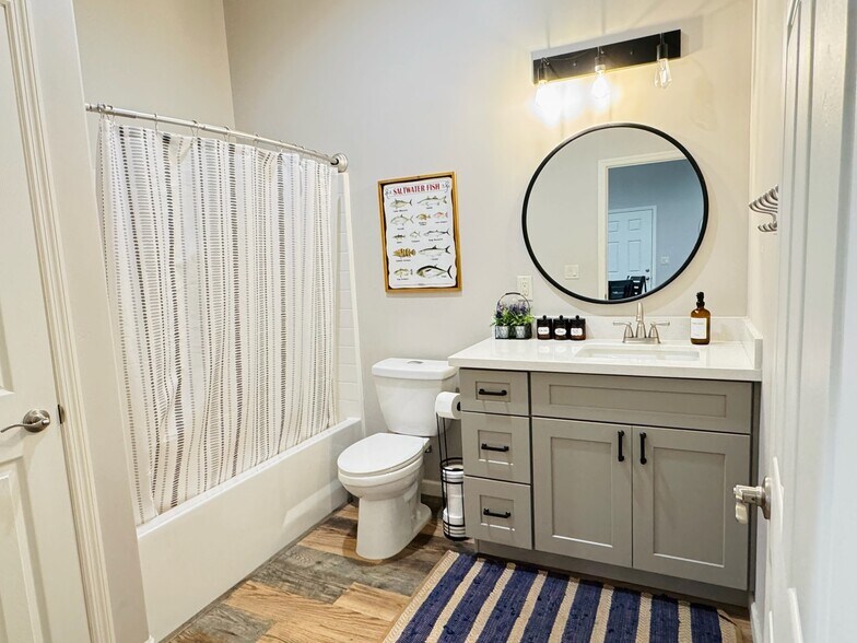 Building Photo - 8688 E Pittman Valley Rd