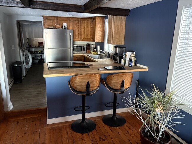 Building Photo - 2 Fox Ln