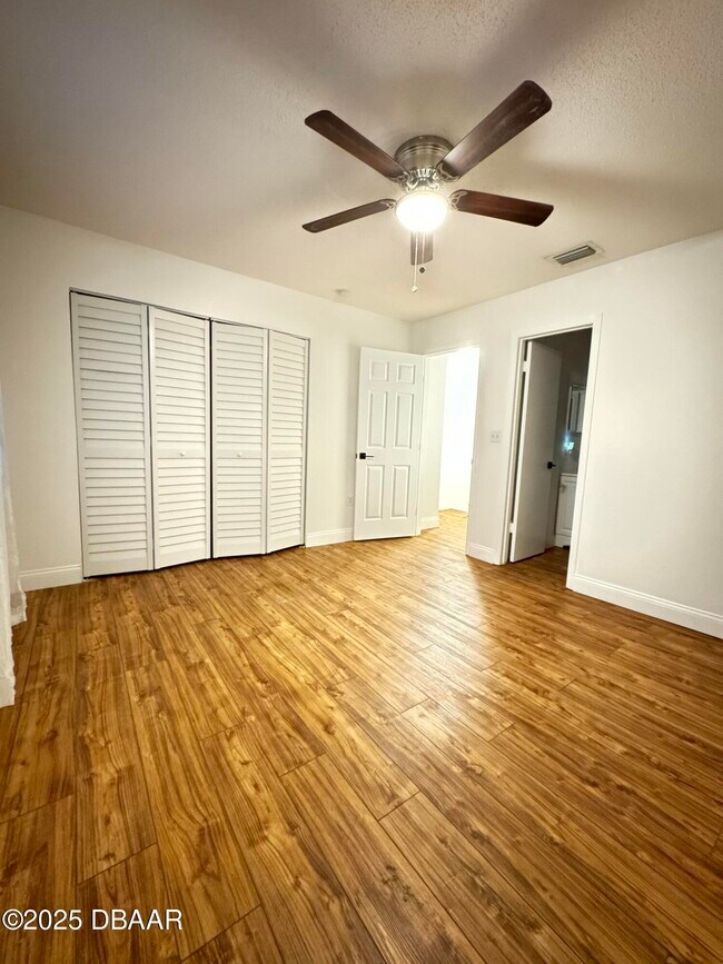 Building Photo - 175 Yorktowne Dr