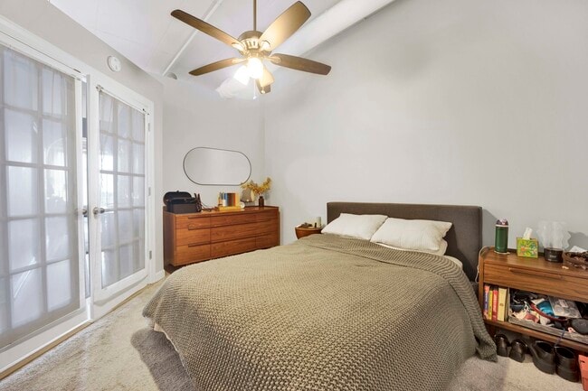 Building Photo - 1301 W Madison St