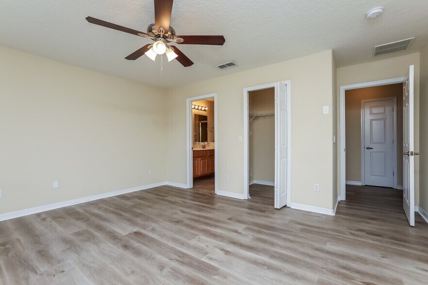 Building Photo - 4643 Lacebark Trl