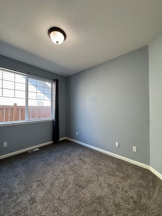 Building Photo - Rare Wheaton Ct Availability