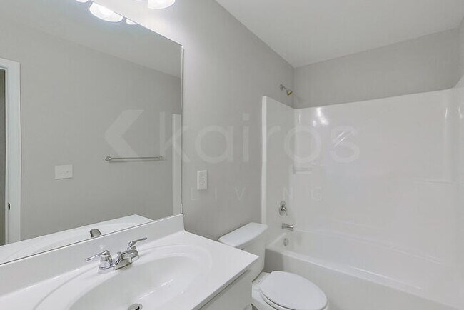 Building Photo - 7064 Foggy River Dr