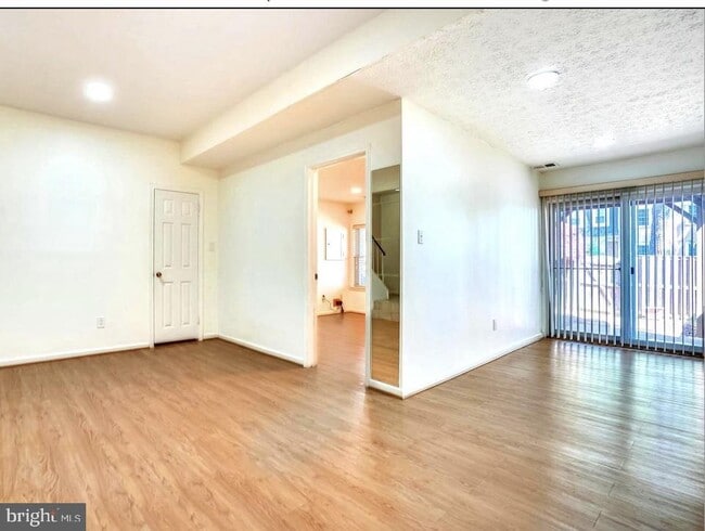 Building Photo - 3151 Borge St