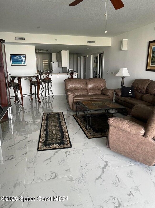 Building Photo - 8871 Lake Dr