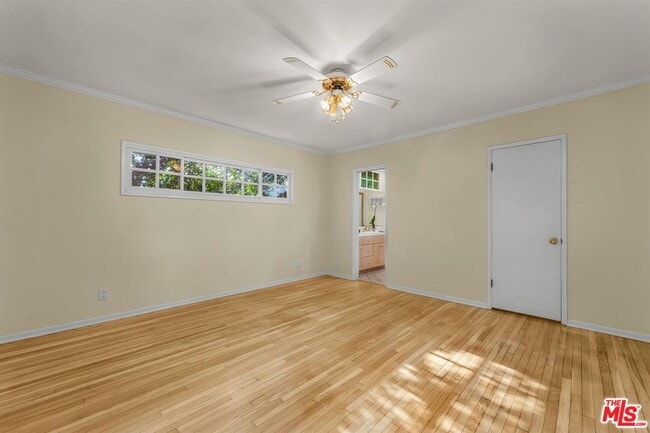 Building Photo - 125 S Saltair Ave