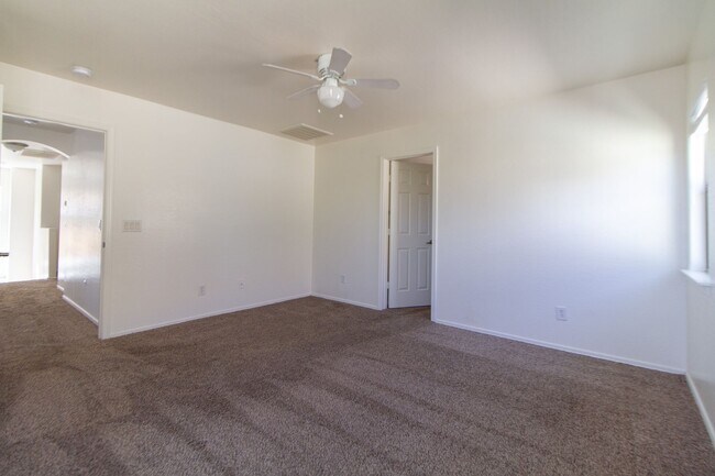 Building Photo - 3873 E Bridgeport Pkwy