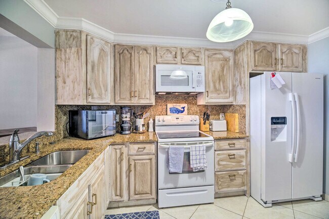 Building Photo - 4250 North Highway A1A-SI FL10-ID1546332P