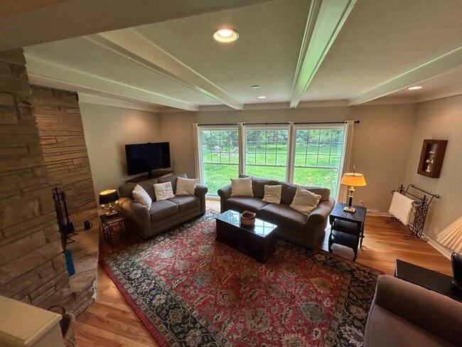 Building Photo - 4545 Manchester Dr