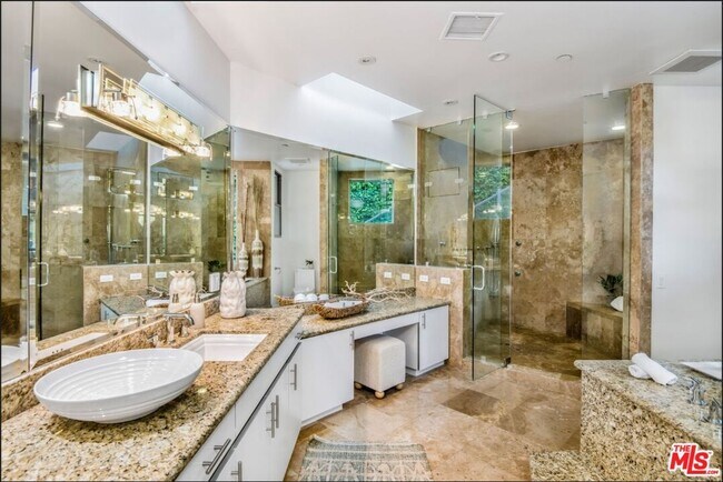 Building Photo - 3685 Mandeville Canyon Rd