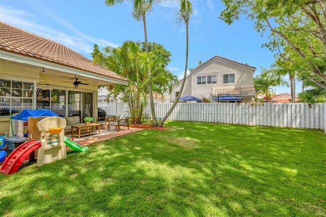 Building Photo - 396 Bedford Ave